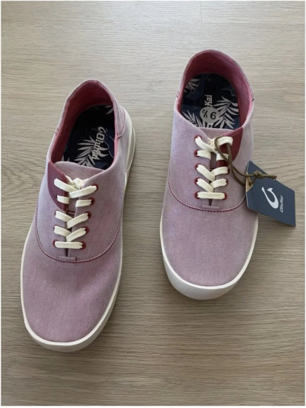 Olukai Tradewind Canvas Casual Sneakers Shoes Red Lava Men’s 9.5 NEW